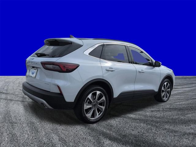 Certified 2025 Ford Escape Platinum w/ Premium Technology Package AWD/4WD image 4