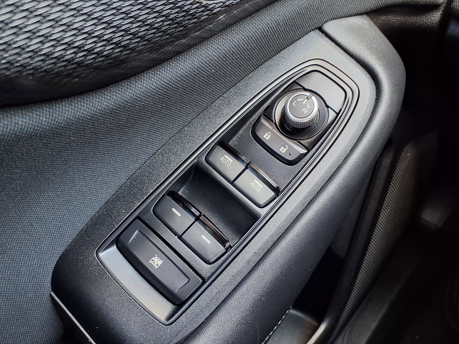 Used 2023 Subaru Outback Premium AWD/4WD image 9