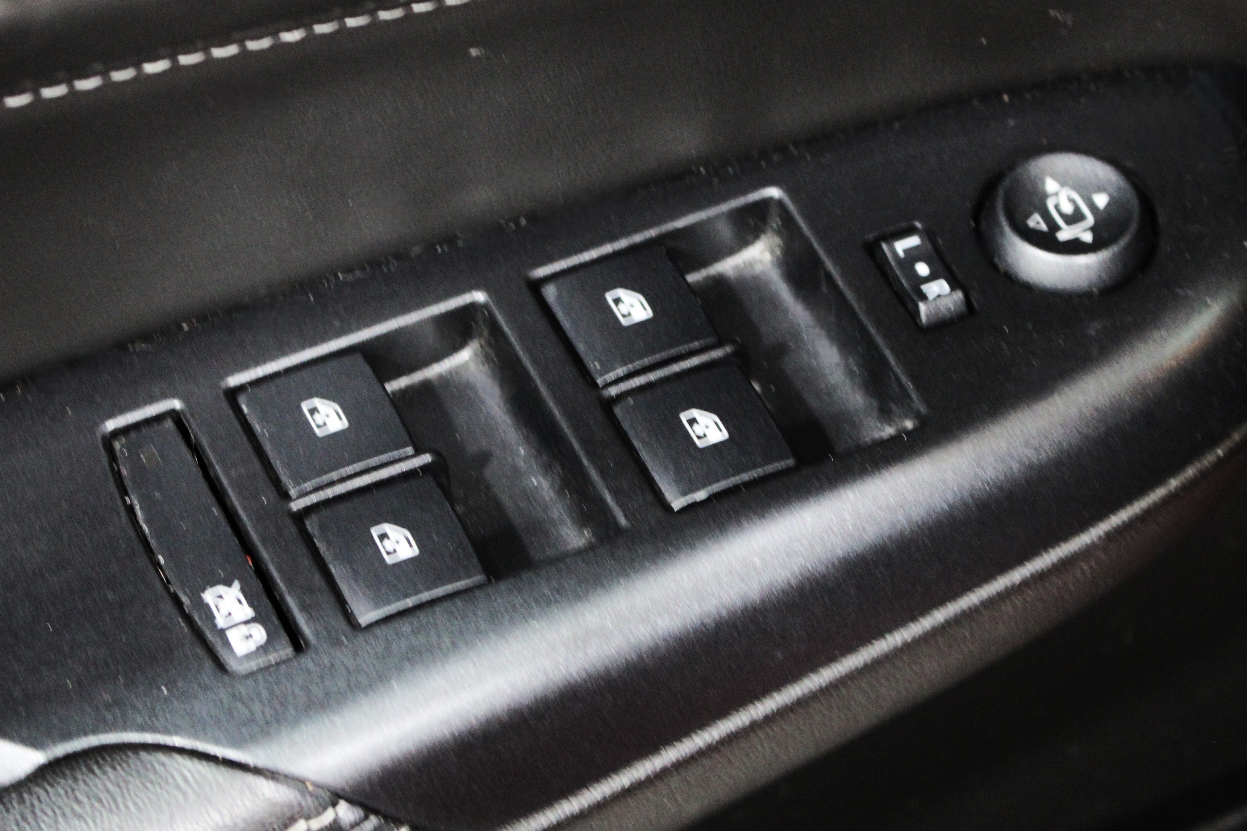 Used 2013 Cadillac SRX Premium AWD/4WD image 7