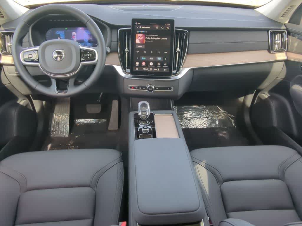 Used 2026 Volvo XC90 B6 Plus w/ Protection Package Premier AWD/4WD image 14