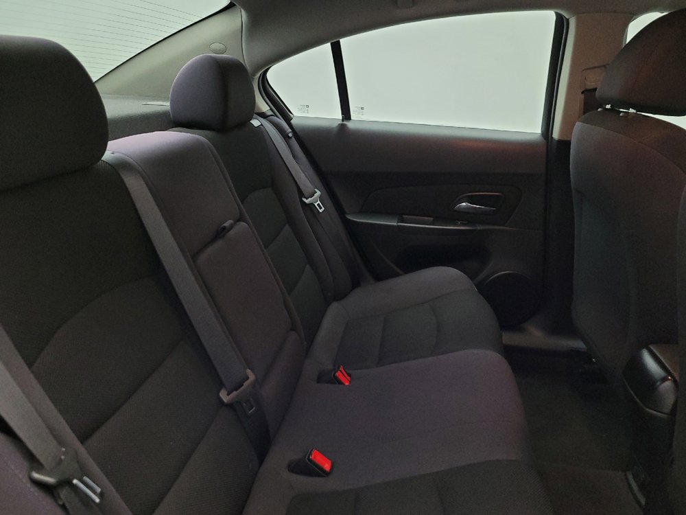 Used 2014 Chevrolet Cruze LT image 19