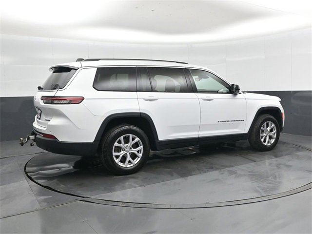 Used 2022 Jeep Grand Cherokee L Limited image 3