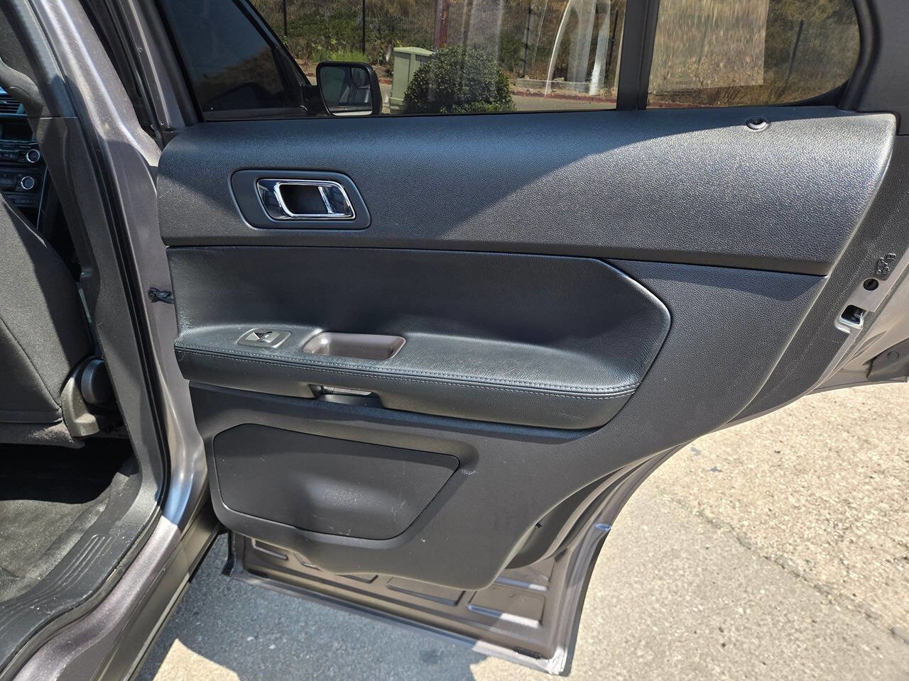 Used 2017 Ford Explorer 4WD Police Interceptor w/ Ultimate Wiring Package image 29