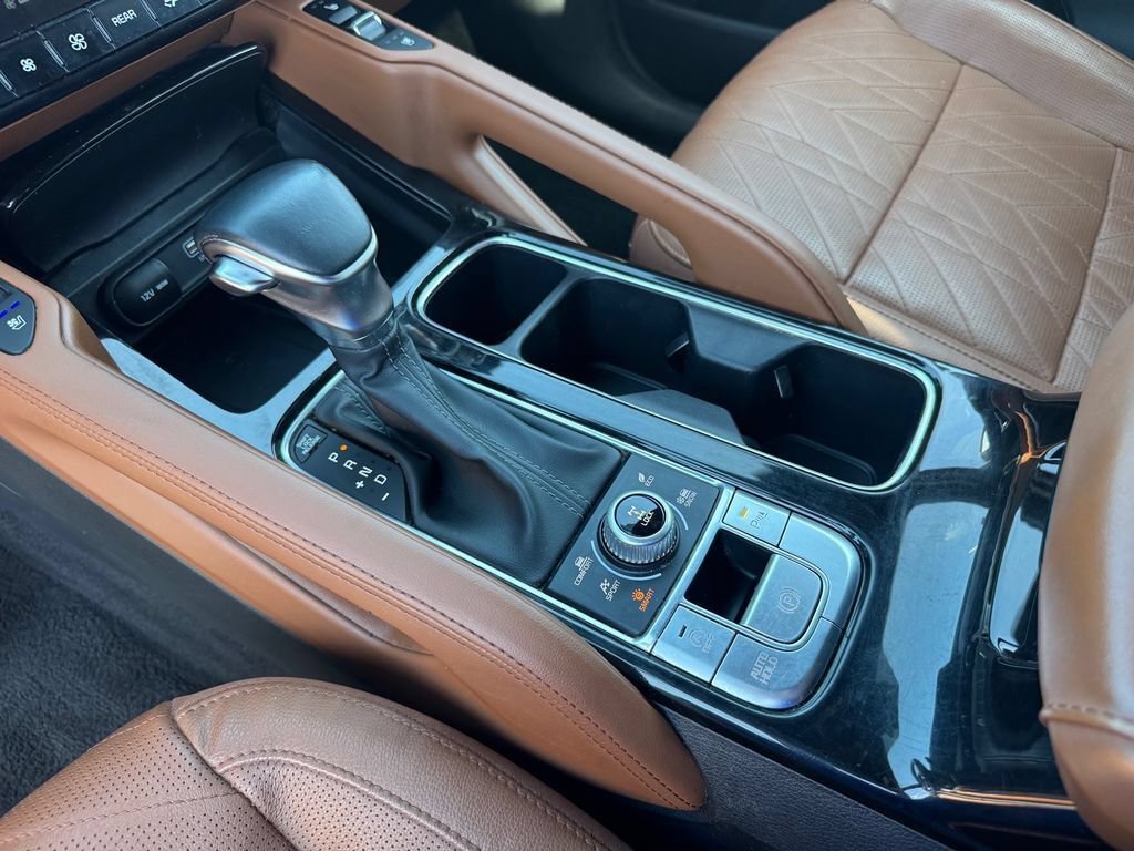 Used 2024 Kia Telluride AWD image 22
