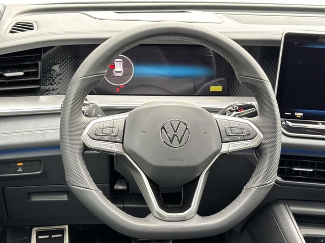 New 2026 Volkswagen Tiguan SE R-Line FWD image 7