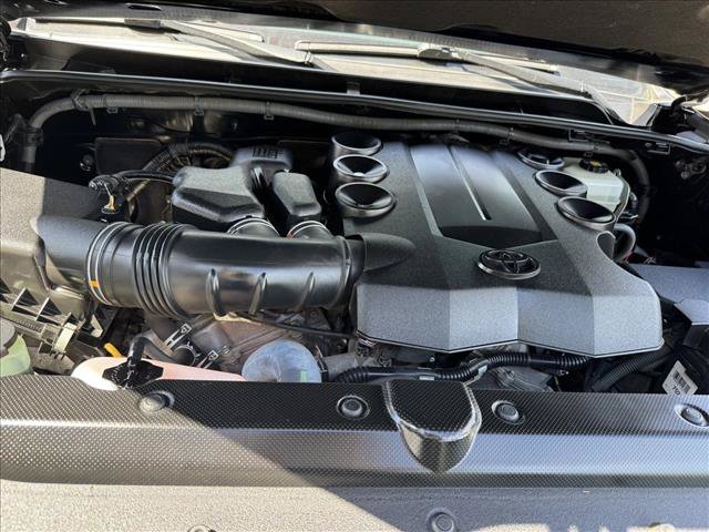 Certified 2018 Toyota 4Runner SR5 AWD/4WD image 21