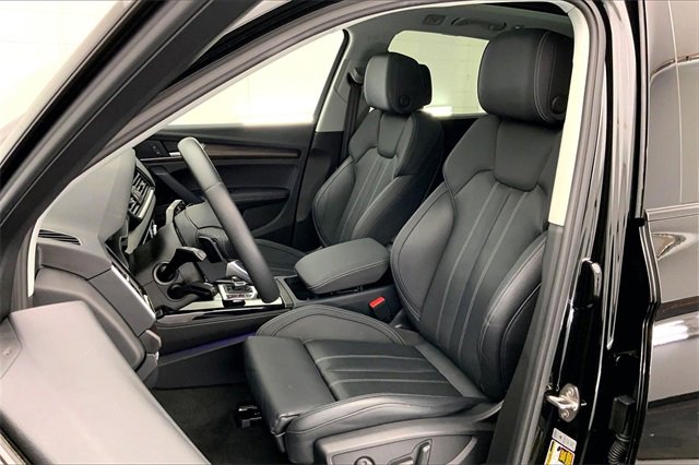 Used 2023 Audi Q5 2.0T Prestige w/ Prestige Package image 25