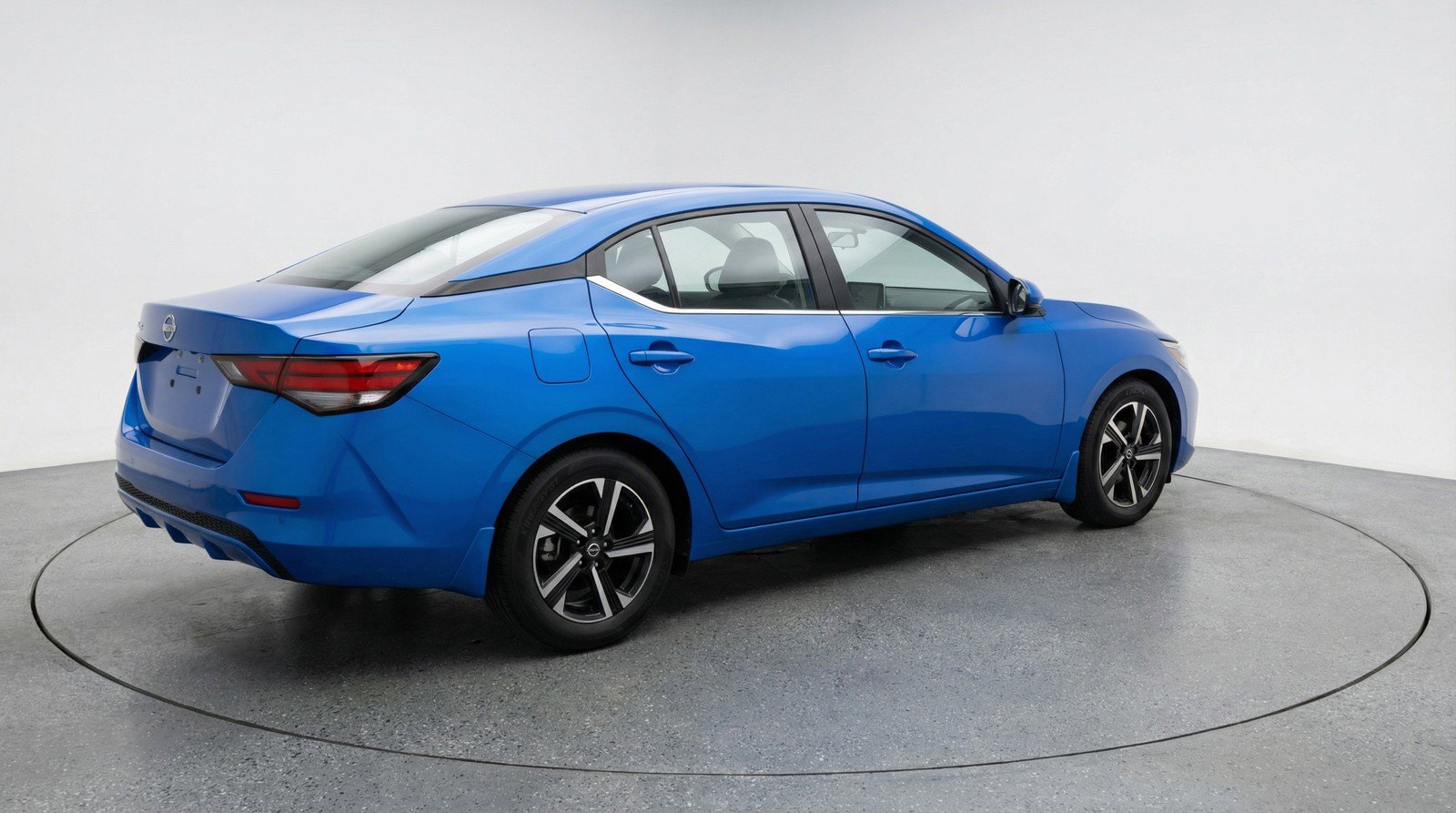 Used 2025 Nissan Sentra SV image 7