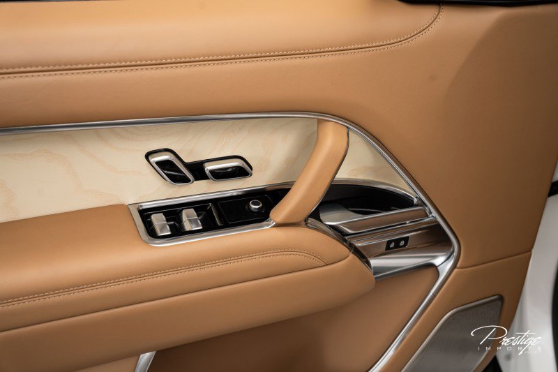 Used 2023 Land Rover Range Rover SV image 19