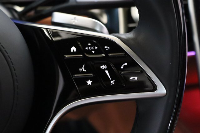 Used 2024 Mercedes-Benz S 580e 4MATIC Sedan image 6