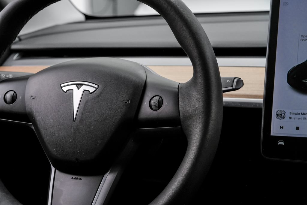 Used 2021 Tesla Model Y Long Range AWD/4WD image 19