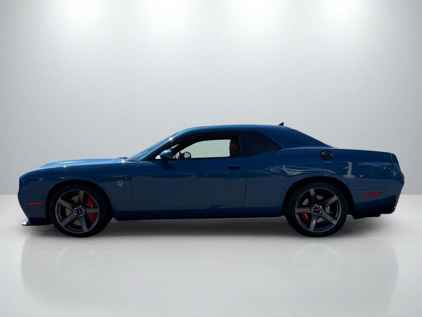 Used 2022 Dodge Challenger SRT Hellcat w/ Plus Package RWD image 2