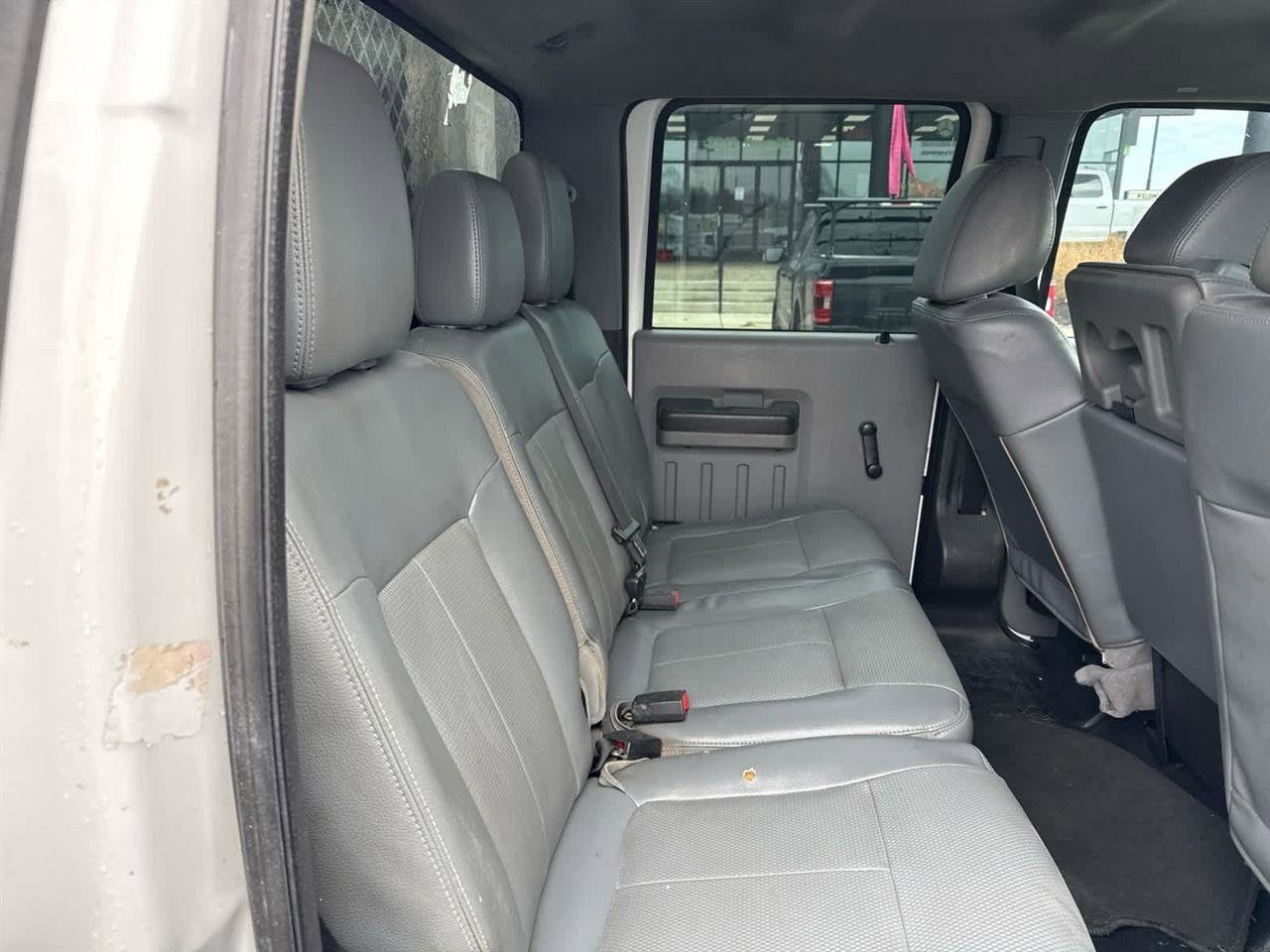 Used 2015 Ford F550 2WD Crew Cab Super Duty image 17