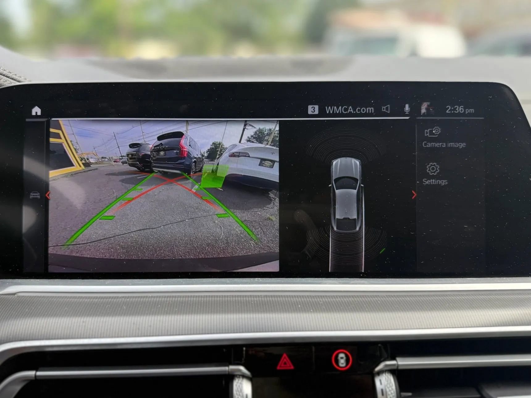 Used 2021 BMW X6 M50i w/ Executive Package image 12