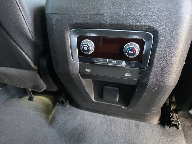 Used 2023 Chevrolet Tahoe LT AWD/4WD image 16