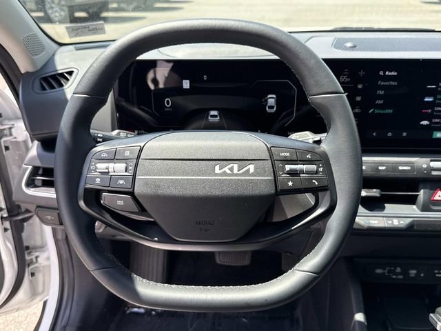Used 2025 Kia K4 EX FWD image 18