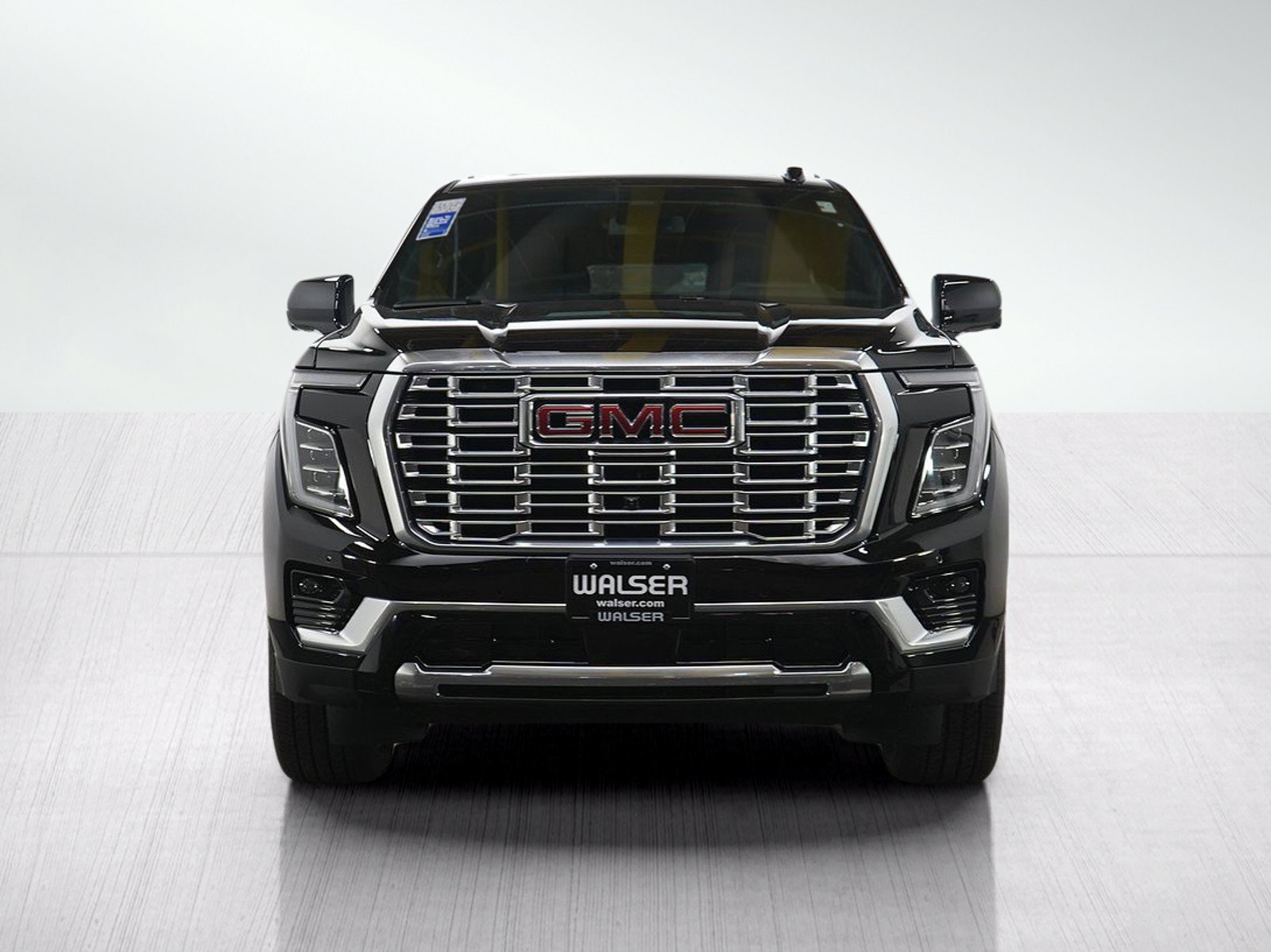 Used 2025 GMC Yukon XL Denali w/ Sun & Power Step Package AWD/4WD image 8