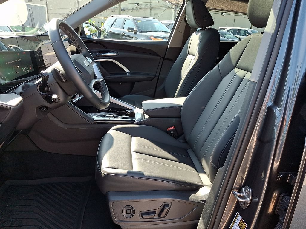 Certified 2025 Audi Q5 Premium w/ Convenience Package AWD/4WD image 14