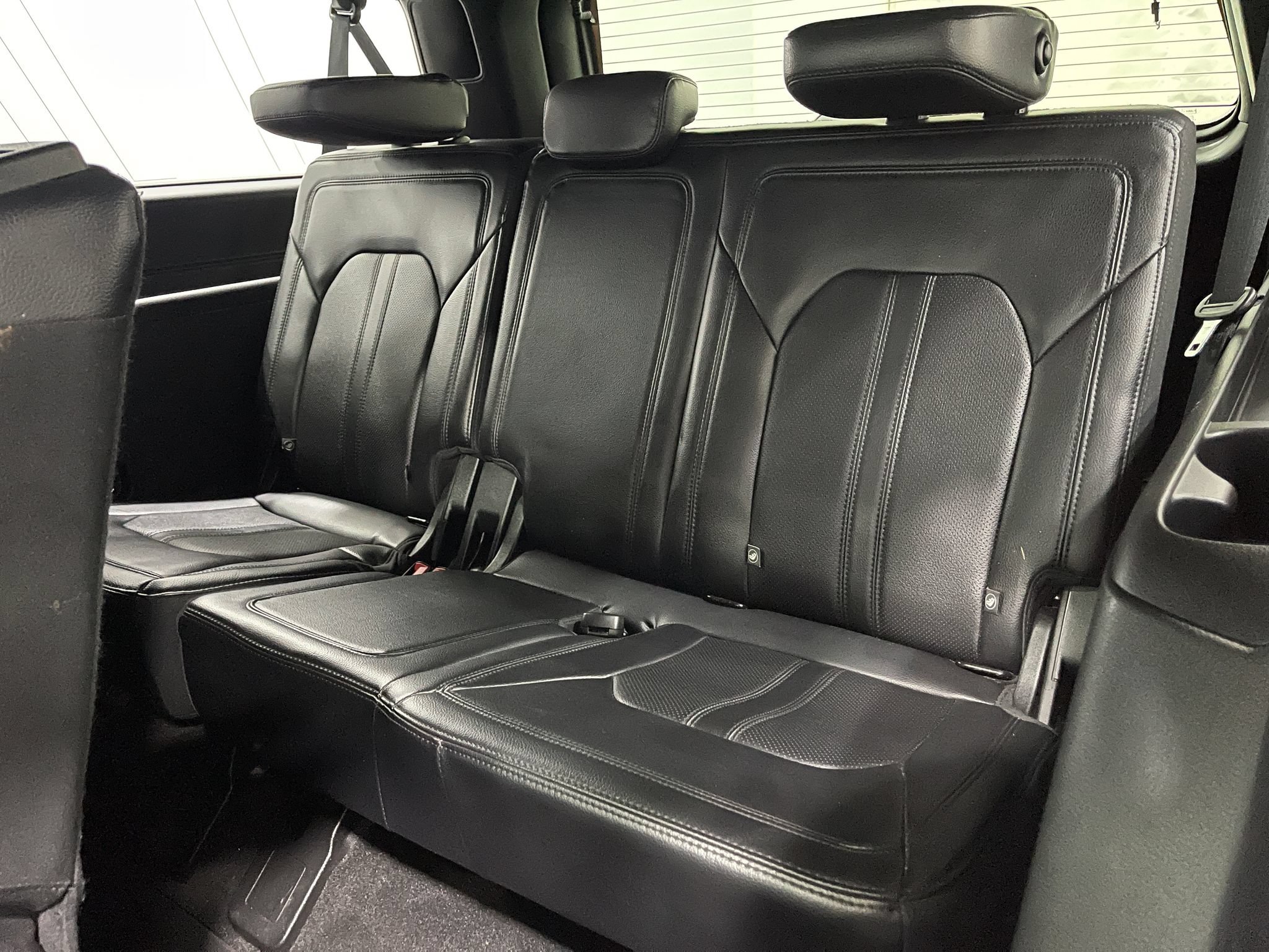 Used 2021 Ford Expedition Max Limited AWD/4WD image 31