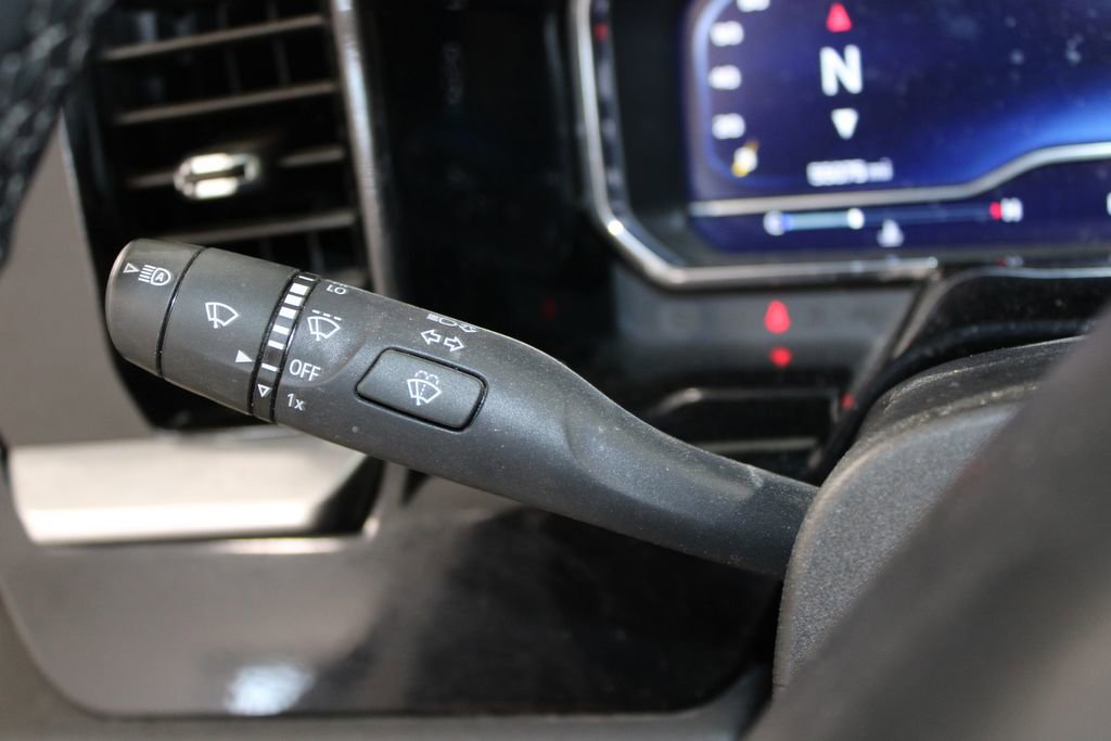 Used 2024 Chevrolet Silverado 1500 LTZ image 26