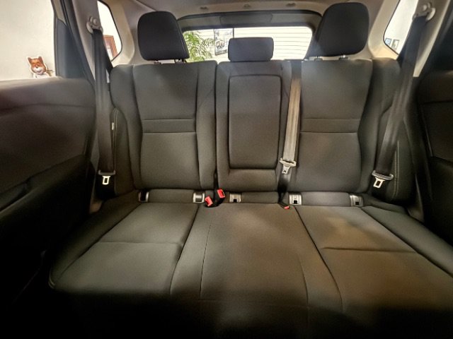 Used 2023 Nissan Rogue S FWD image 12