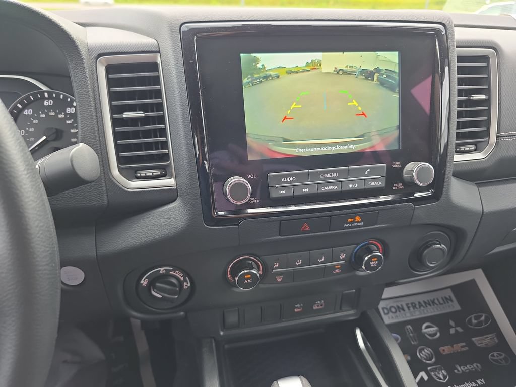Used 2022 Nissan Frontier SV AWD/4WD image 16