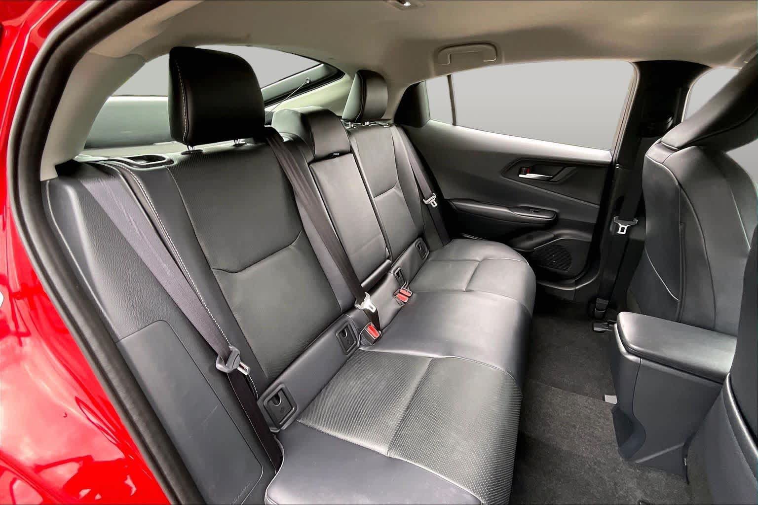 Used 2024 Toyota Prius XLE AWD/4WD image 19