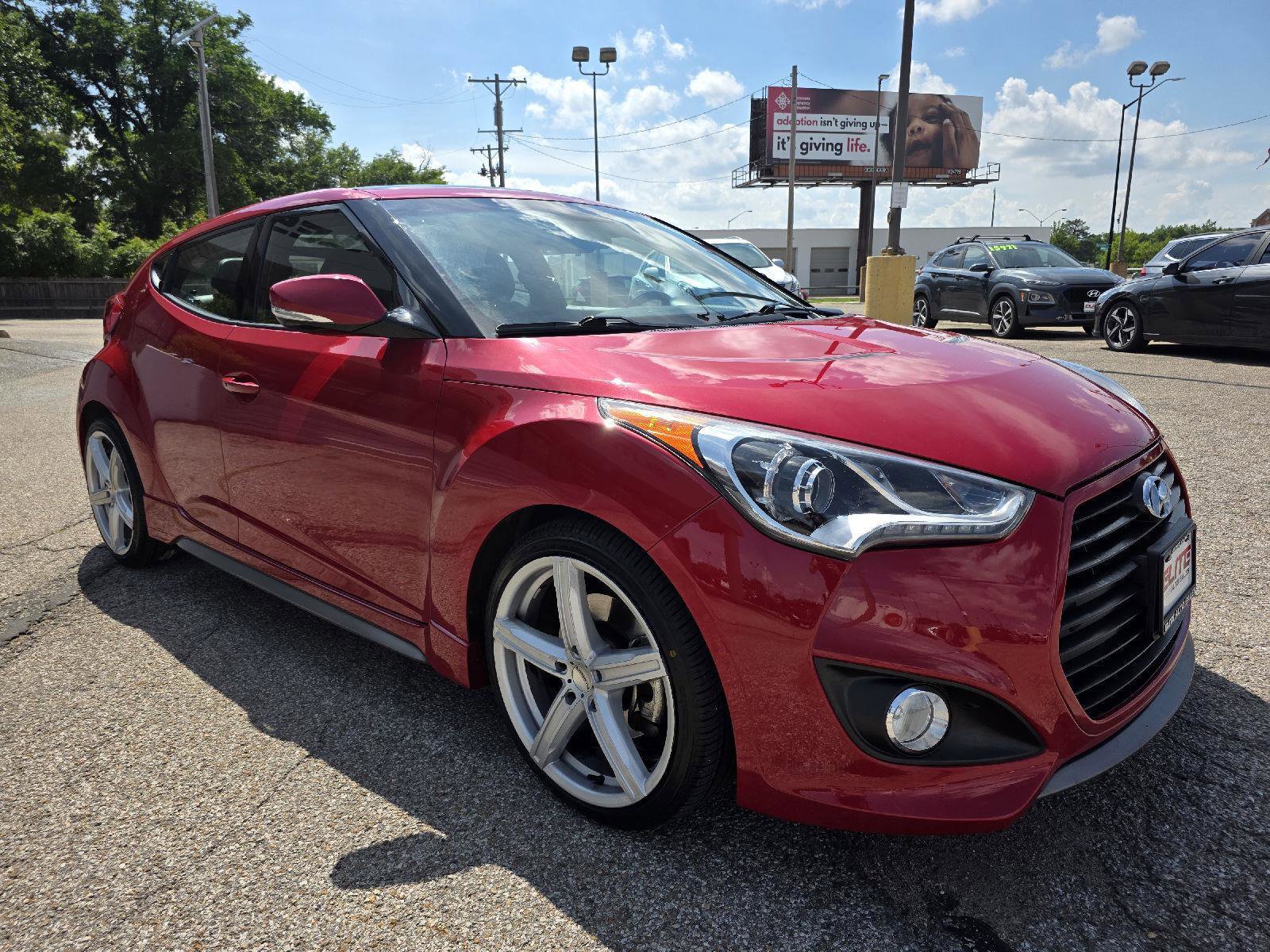 Used 2015 Hyundai Veloster Turbo w/ Option Group 04 FWD image 3