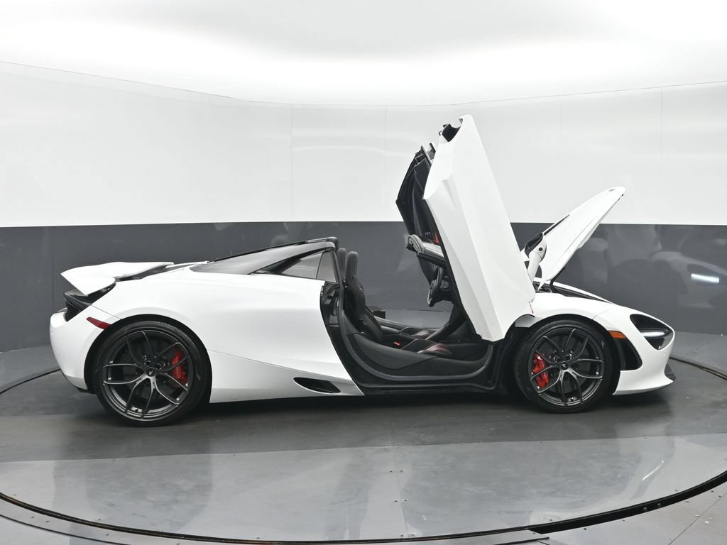 Used 2020 McLaren 720S Performance RWD image 36