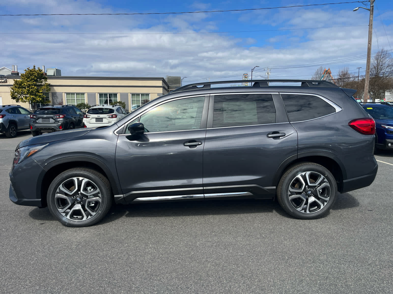 New 2026 Subaru Ascent Limited AWD/4WD image 4