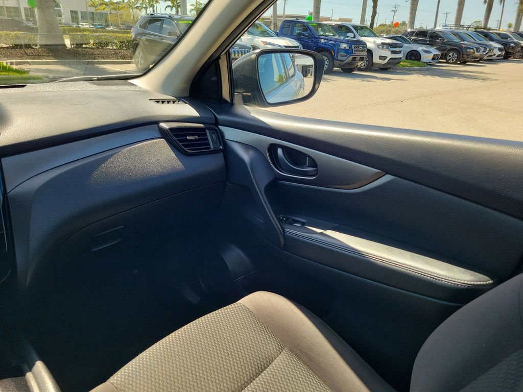 Used 2020 Nissan Rogue Sport S FWD image 18