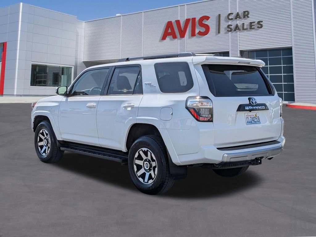 Used 2024 Toyota 4Runner TRD Off-Road Premium image 9
