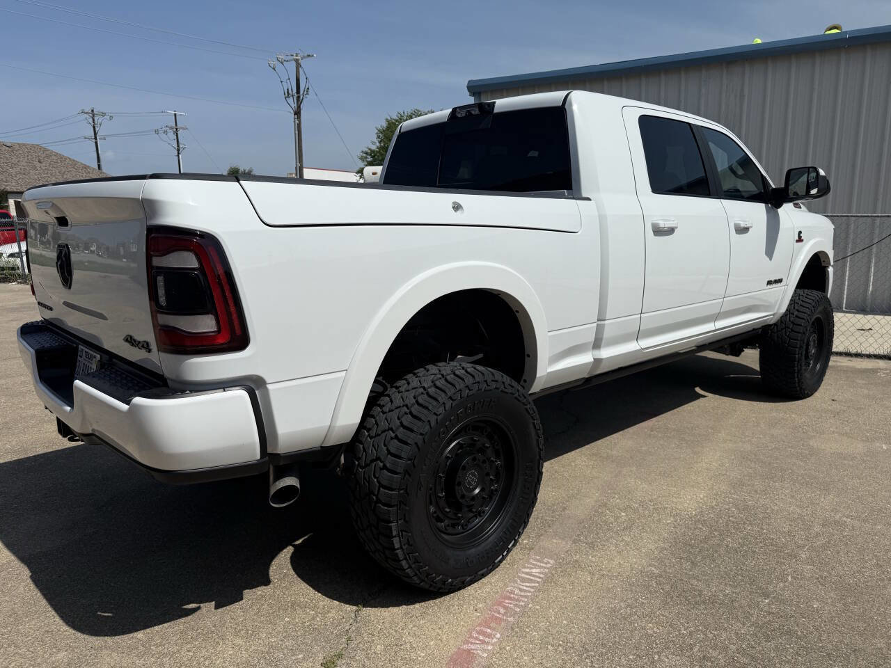 Used 2022 RAM 2500 Limited w/ Night Edition image 7