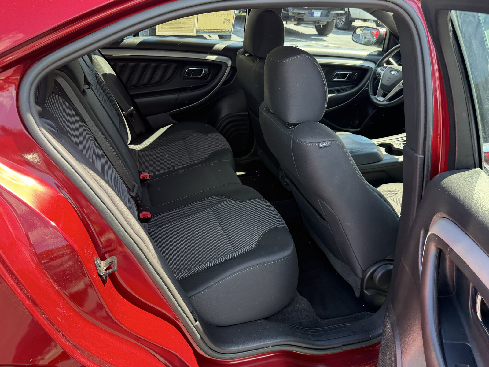 Used 2018 Ford Taurus SEL FWD image 13