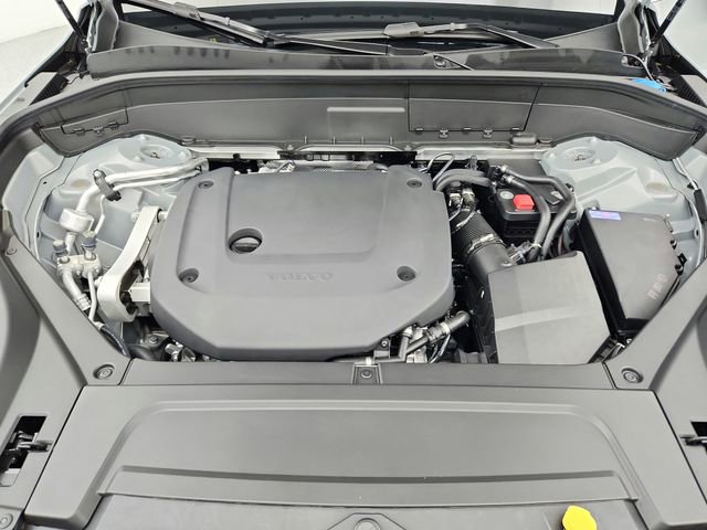 New 2026 Volvo XC90 B6 Plus w/ Protection Package Premier image 24