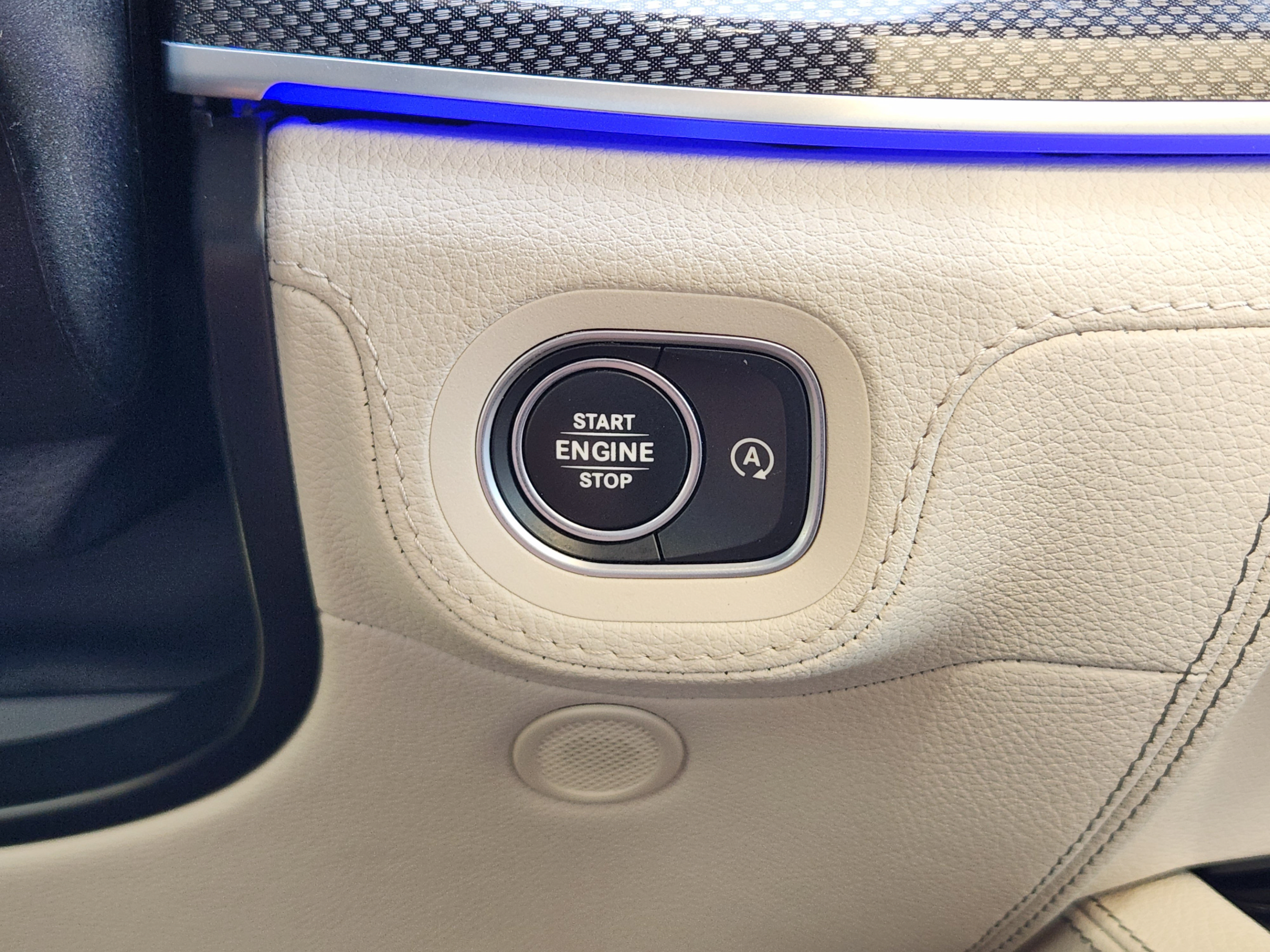Used 2021 Mercedes-Benz GLS 580 4MATIC image 13