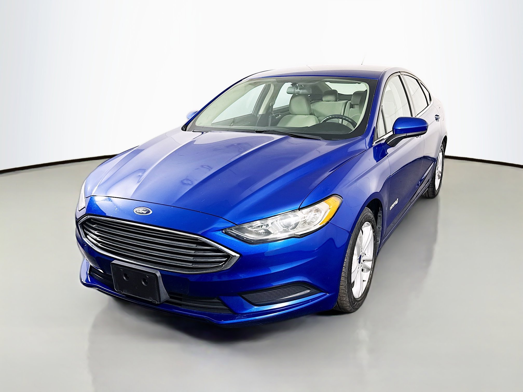 Used 2018 Ford Fusion S image 4