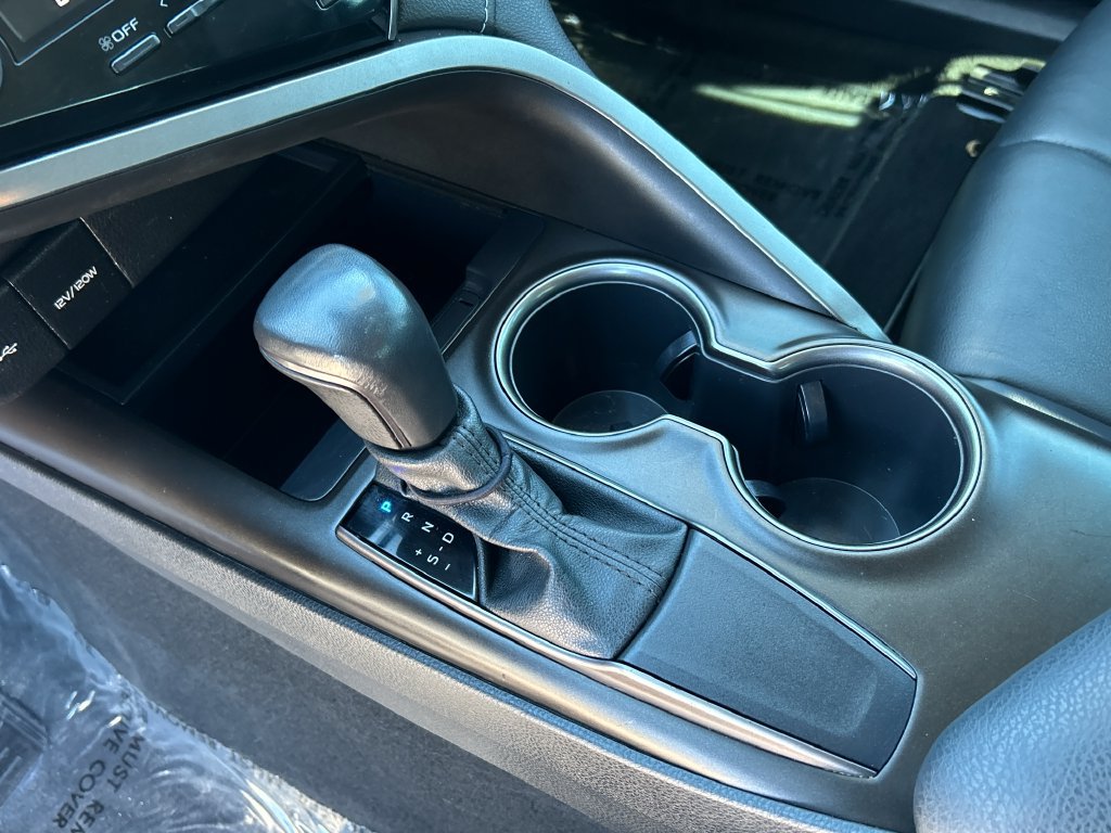 Used 2021 Toyota Camry SE FWD image 13