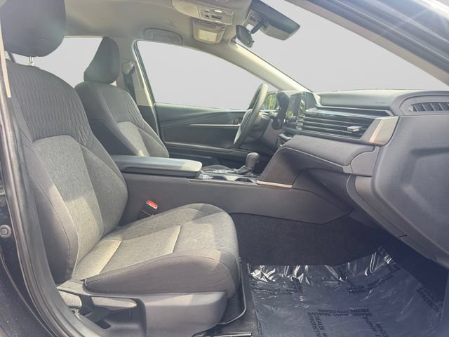Used 2025 Toyota Camry LE FWD image 15