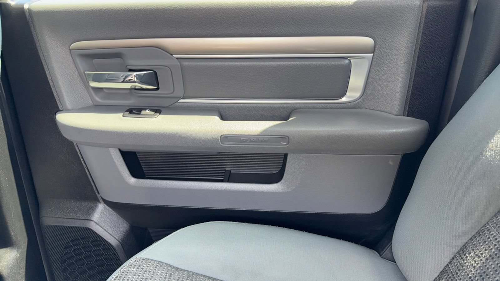 Used 2016 RAM 1500 Big Horn RWD image 35