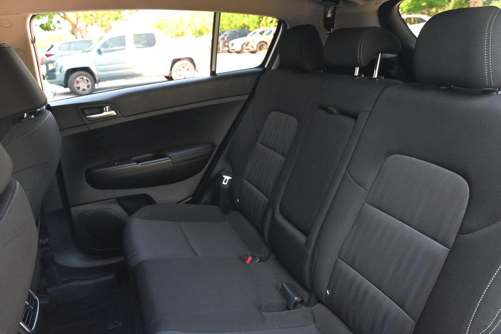 Used 2020 Kia Sportage LX FWD image 16