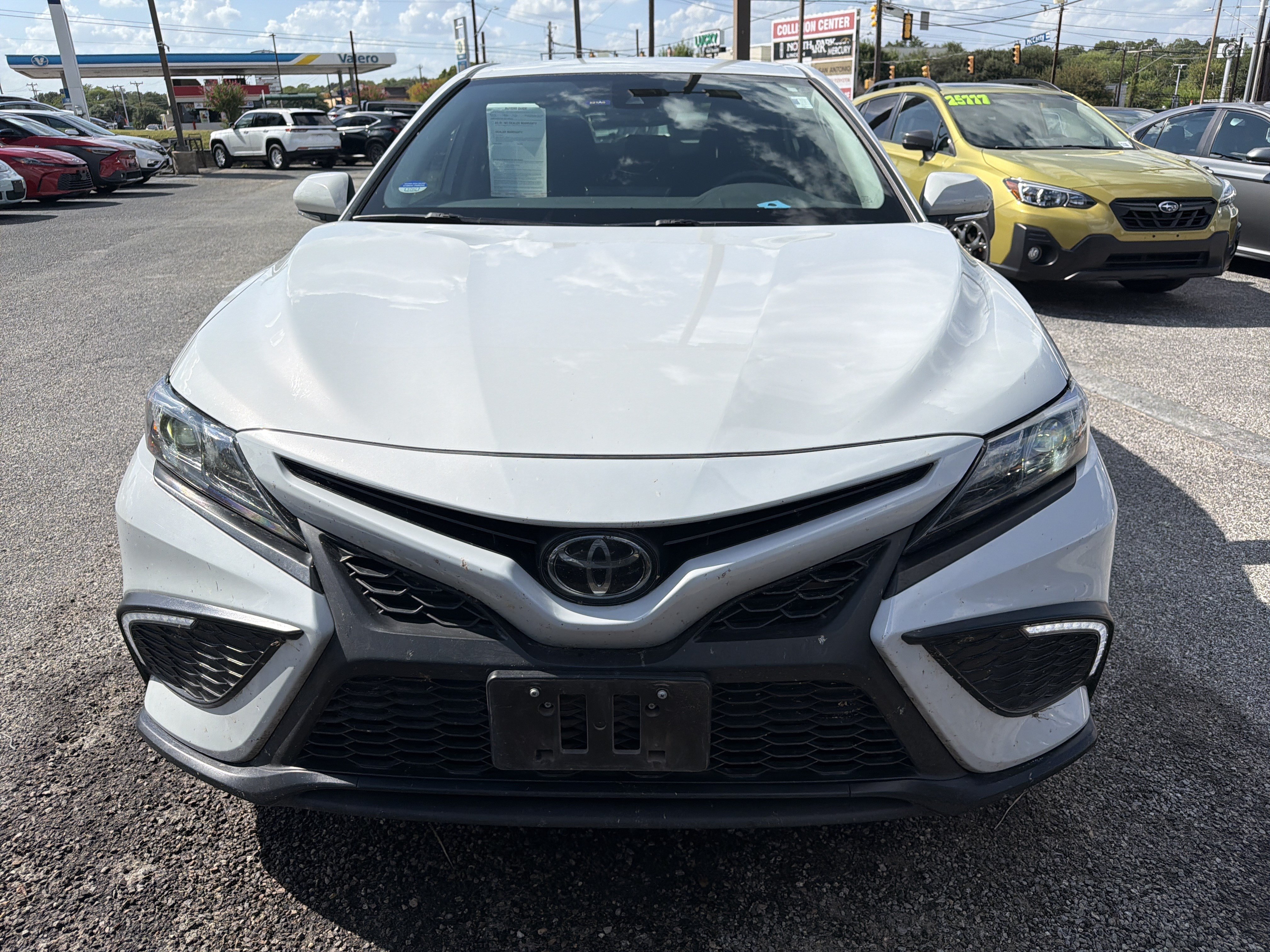 Used 2024 Toyota Camry SE FWD image 8