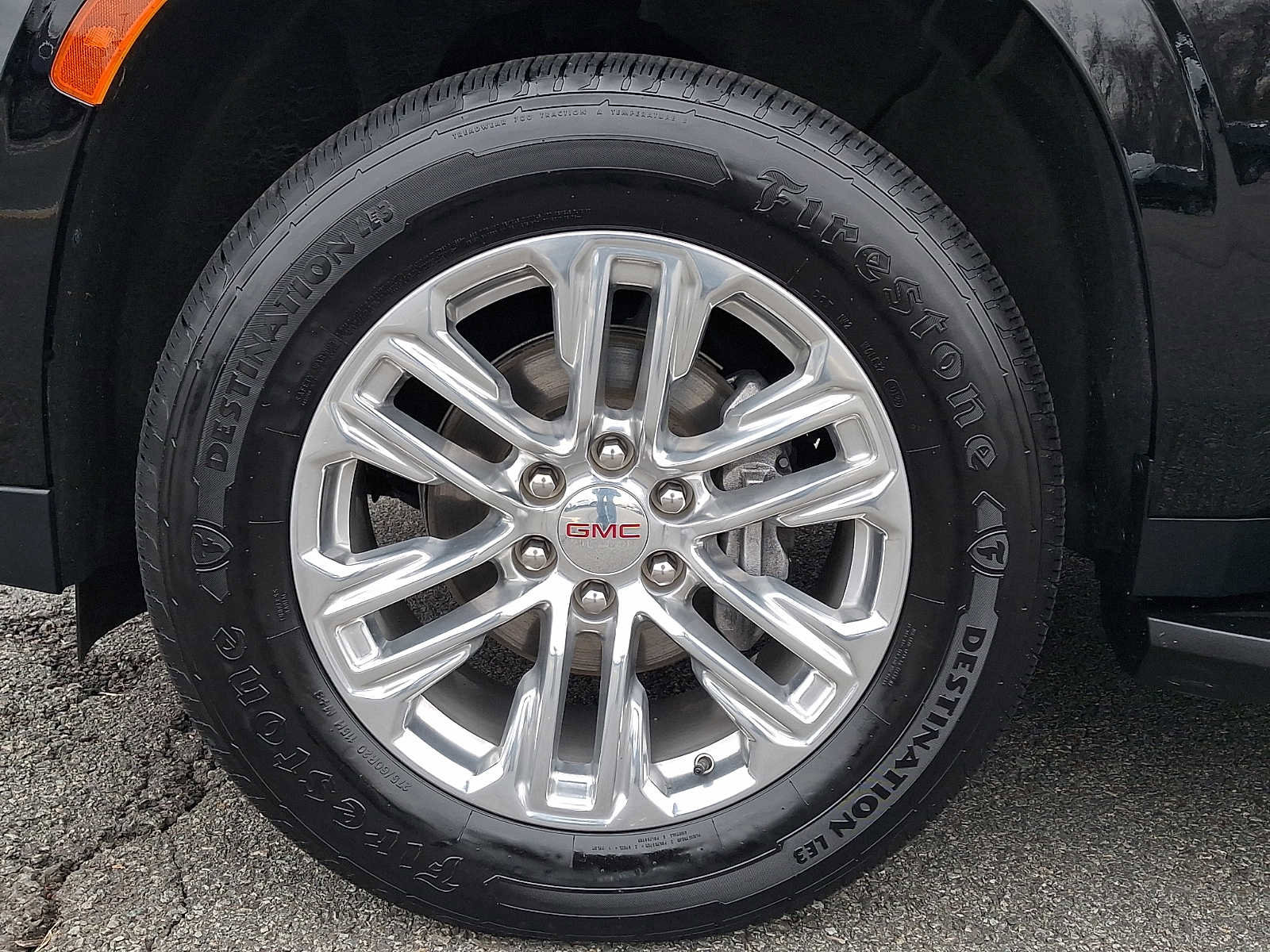 Used 2023 GMC Yukon SLT image 8