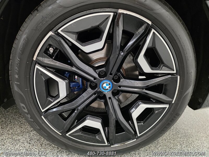 Used 2023 BMW iX M60 w/ Executive Package AWD/4WD image 15