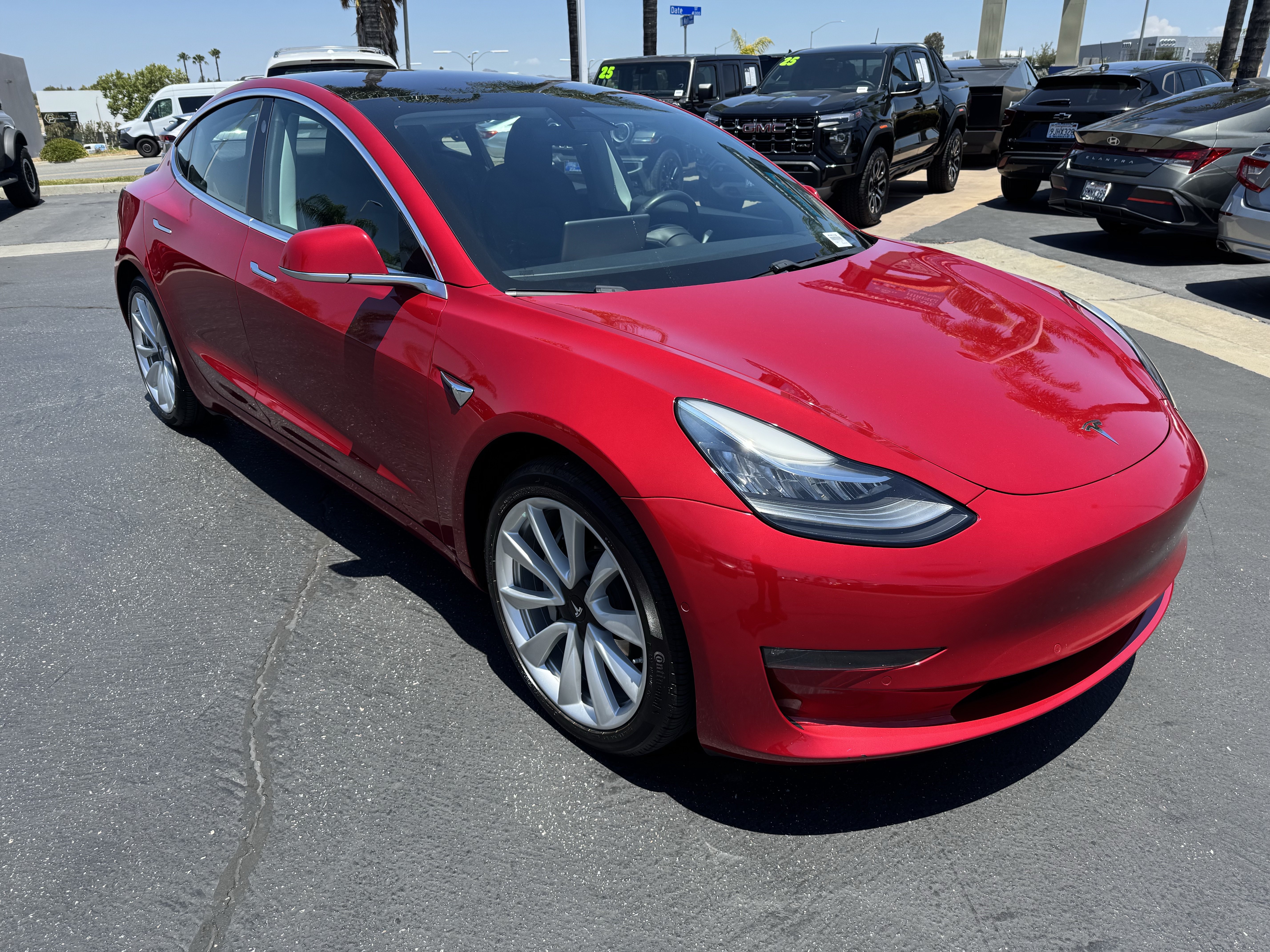 Used 2018 Tesla Model 3 Long Range RWD image 2