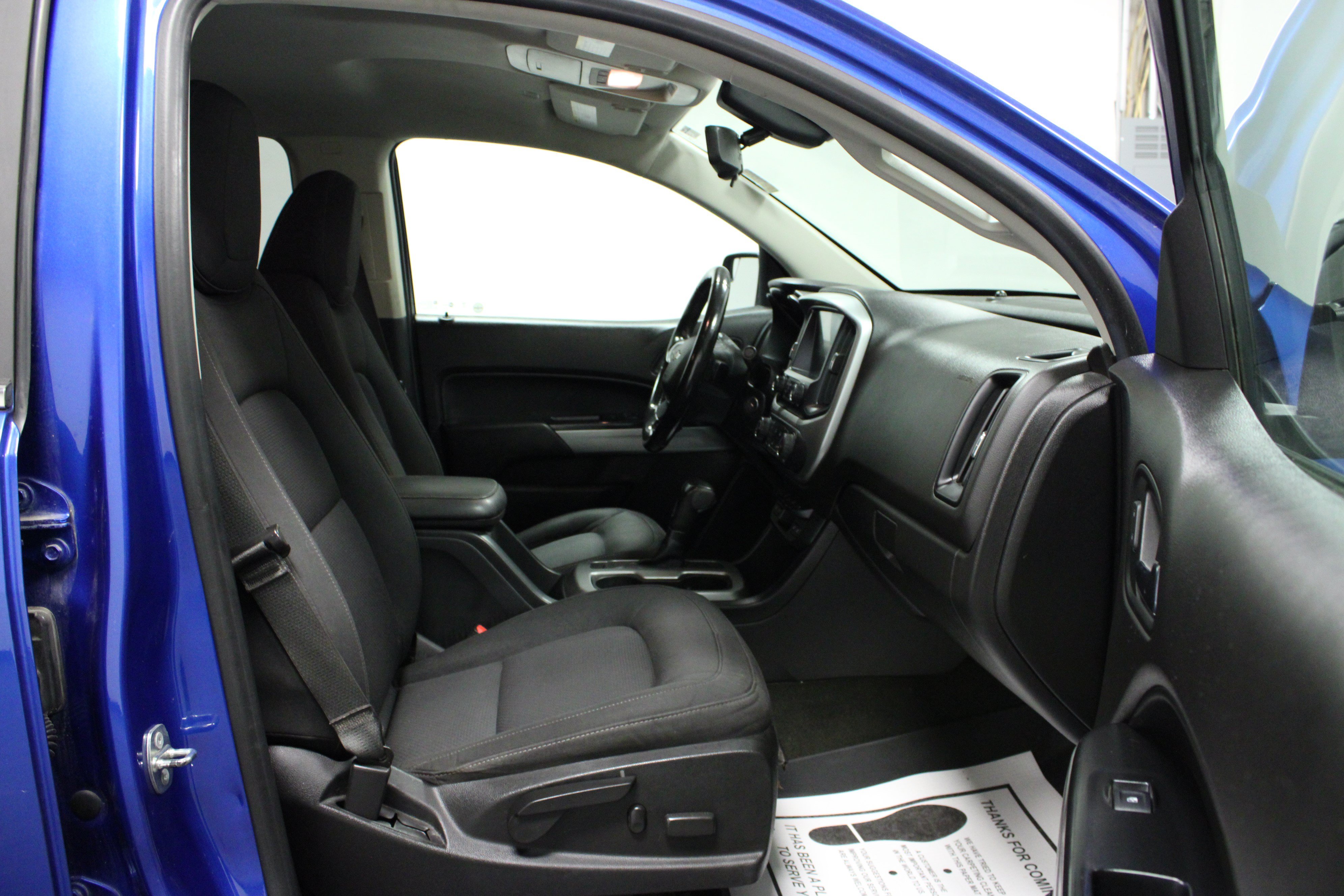 Used 2018 Chevrolet Colorado LT w/ LT Convenience Package AWD/4WD image 16