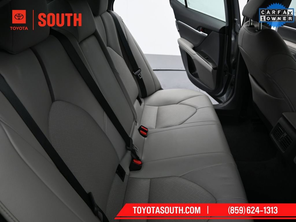 Used 2023 Toyota Camry XLE image 13