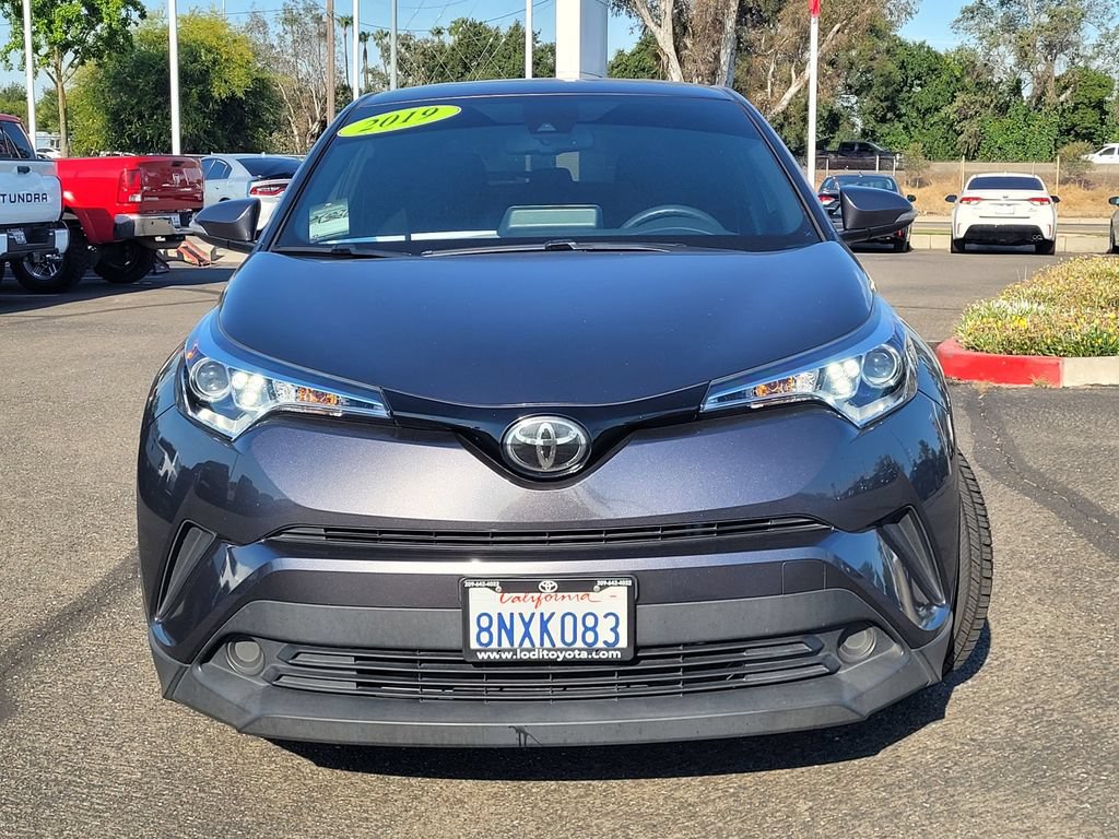 Used 2019 Toyota C-HR LE FWD image 2