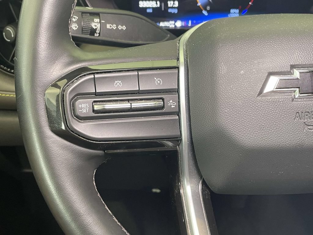 Used 2023 Chevrolet Colorado ZR2 w/ ZR2 Convenience Package III AWD/4WD image 32