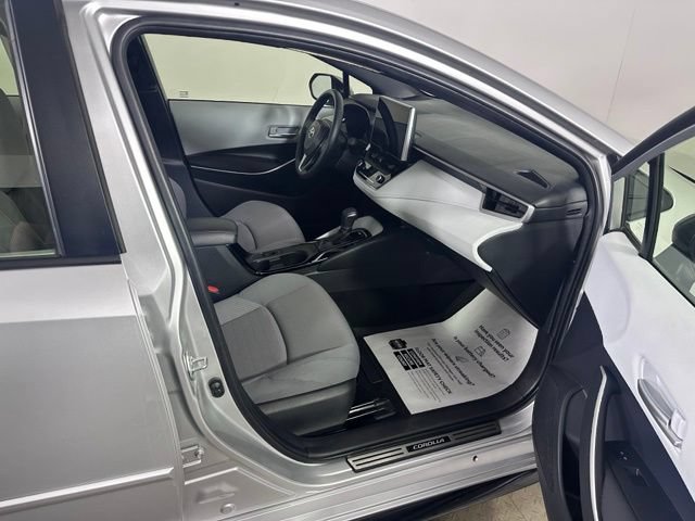 Used 2025 Toyota Corolla SE w/ SE Premium Package AWD/4WD image 10